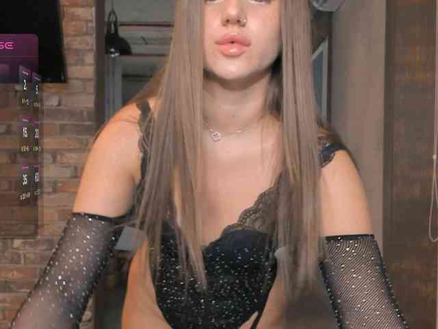 Naomimif webcam