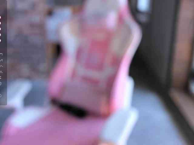 Naomimif webcam