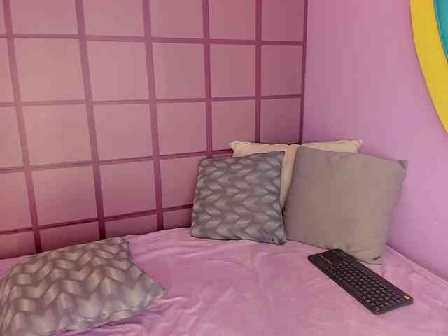 Jhulimonroe webcam