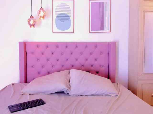 Jhulimonroe webcam