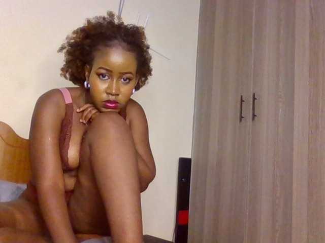 GoddessesOfExtacy webcam