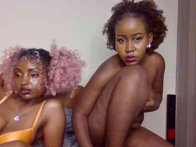 GoddessesOfExtacy webcam