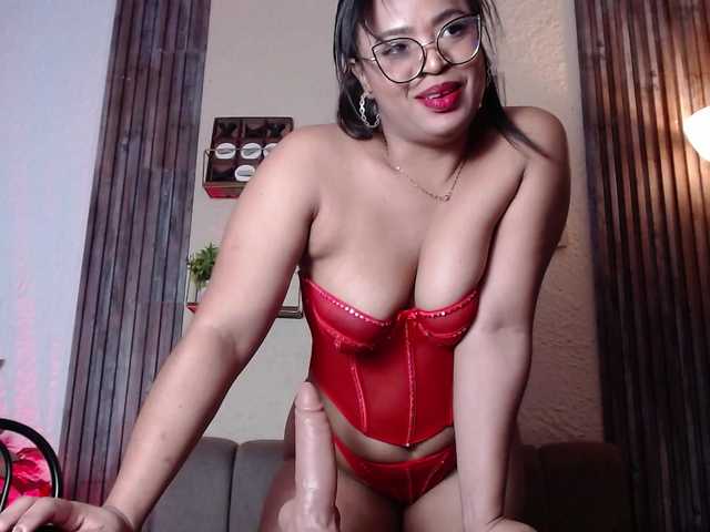 AliceBooty's BongaCams show and profile