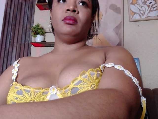 AliceBooty's BongaCams show and profile