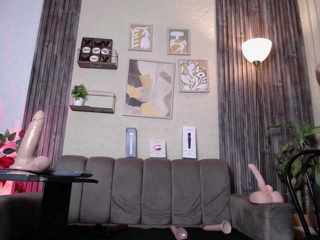 AliceBooty's BongaCams show and profile