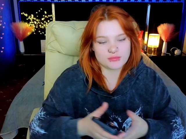 ClumsyNana's BongaCams show and profile