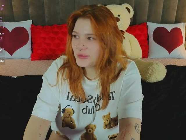 ClumsyNana's BongaCams show and profile