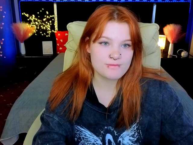 ClumsyNana's BongaCams show and profile