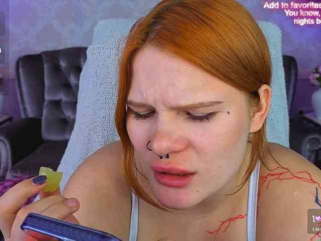 ClumsyNana webcam