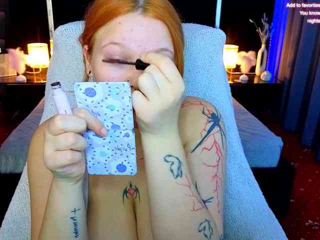 ClumsyNana webcam