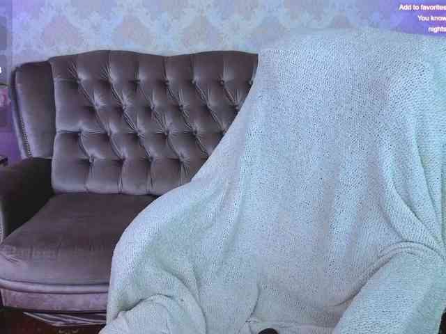 ClumsyNana webcam