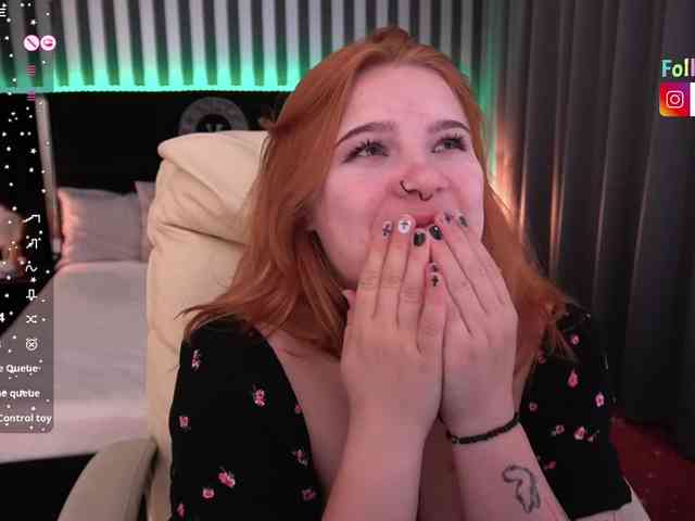 ClumsyNana webcam