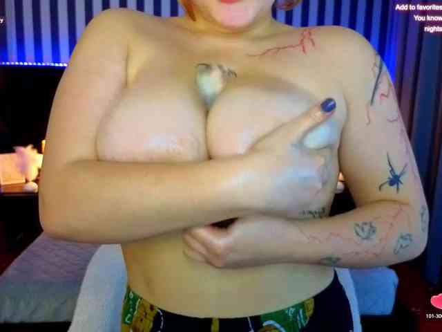 ClumsyNana webcam