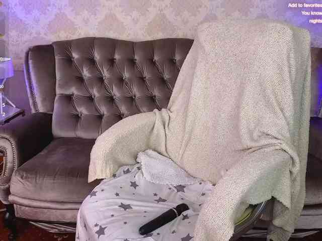 ClumsyNana webcam