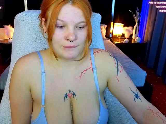 ClumsyNana webcam