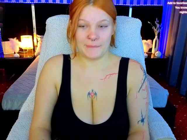 ClumsyNana webcam