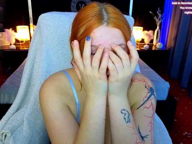 ClumsyNana webcam