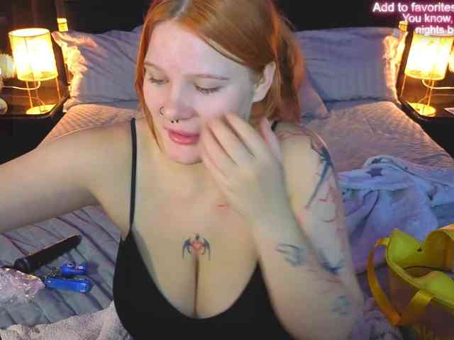 ClumsyNana webcam