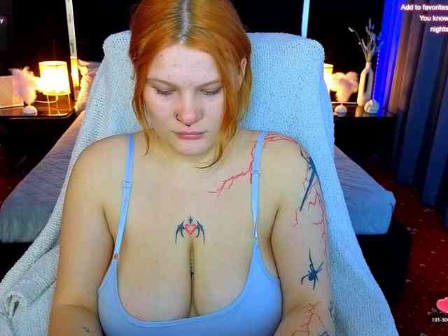 ClumsyNana webcam