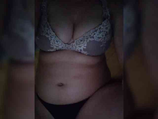 Blackwhiteass webcam