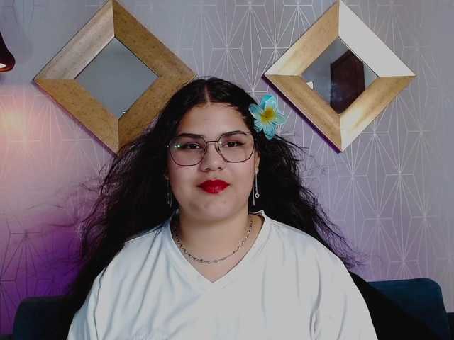  LucyColleen chat room