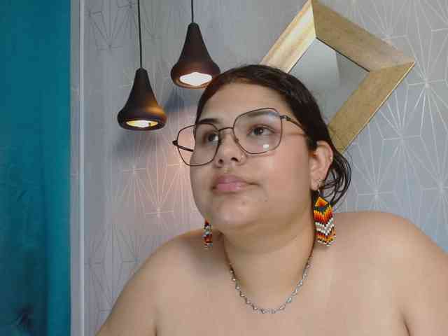 LucyColleen webcam