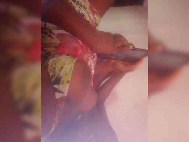 Beecouples webcam