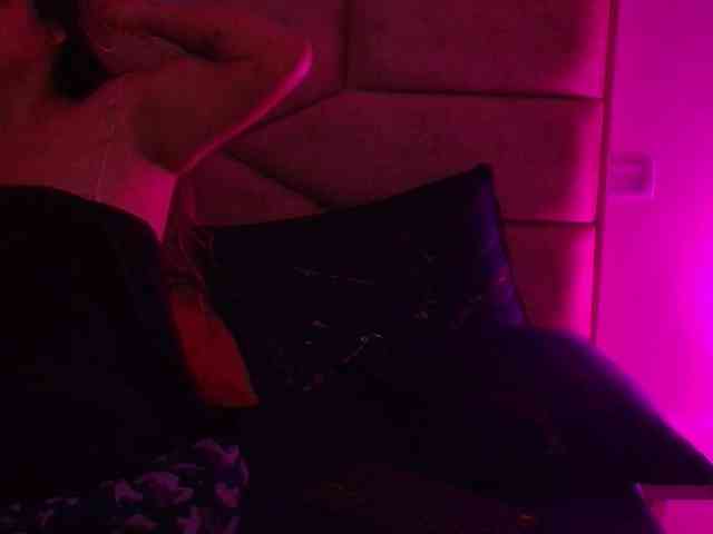 shalomFox webcam