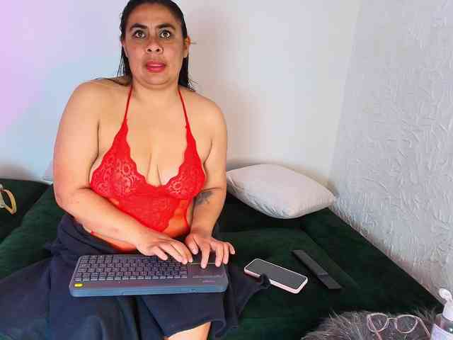 shalomFox webcam