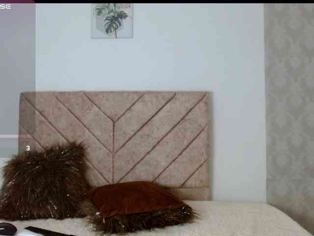 maggie-hills webcam