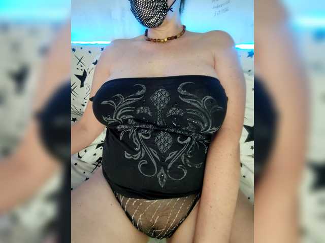 MasseuseLabi's BongaCams show and profile