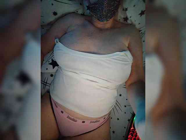 MasseuseLabi webcam