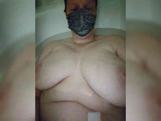 MasseuseLabi webcam