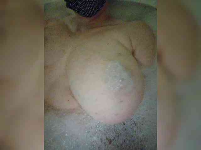 MasseuseLabi webcam