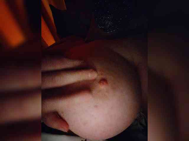 MasseuseLabi webcam