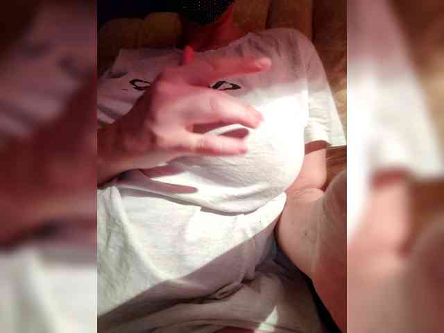 MasseuseLabi Live Webcam on BongaCams