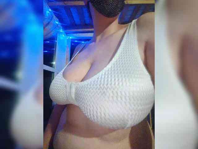 MasseuseLabi webcam