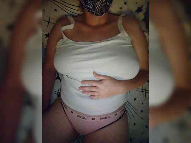 MasseuseLabi webcam