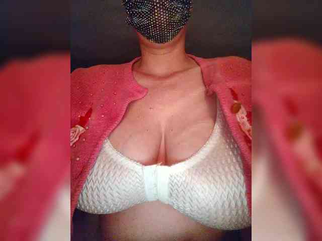 MasseuseLabi webcam
