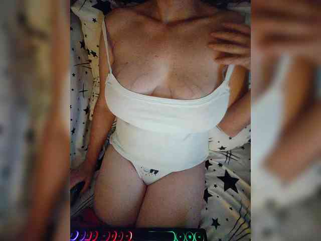 MasseuseLabi webcam