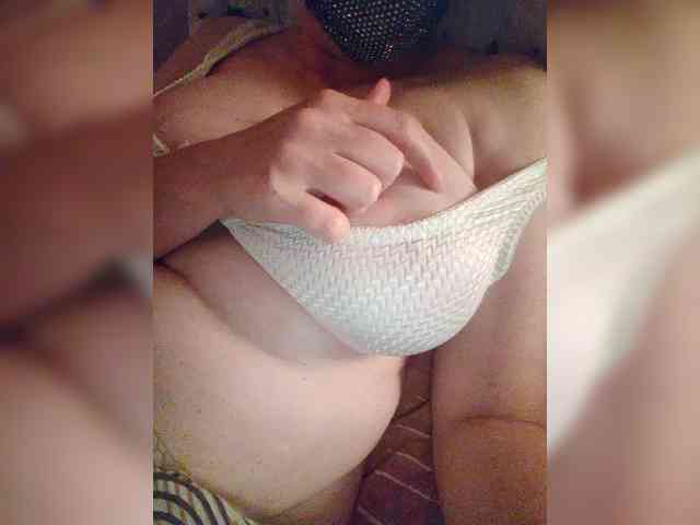 MasseuseLabi webcam