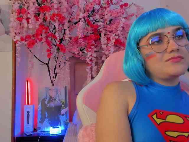 violet-evergard... Live Webcam on BongaCams