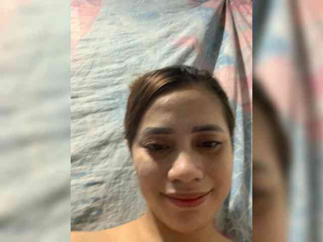 PrettyAsianLover webcam