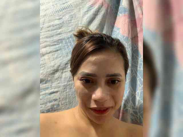 PrettyAsianLover webcam