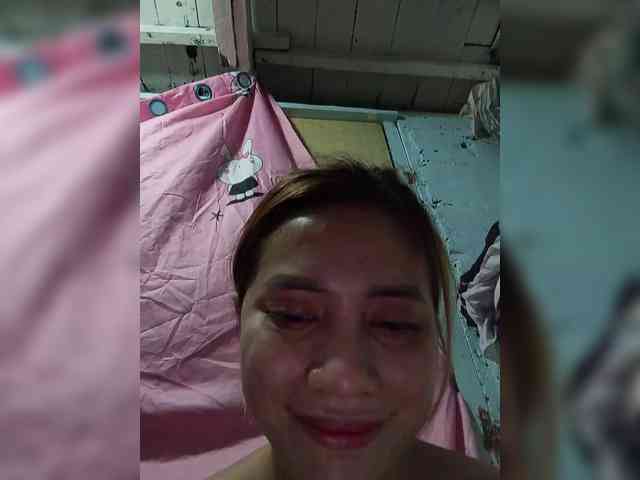 PrettyAsianLover webcam