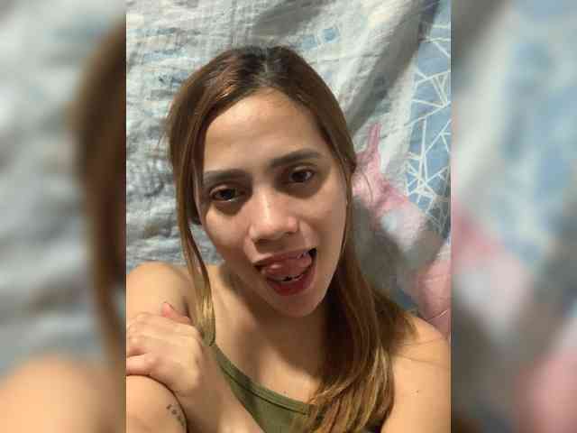 PrettyAsianLover webcam