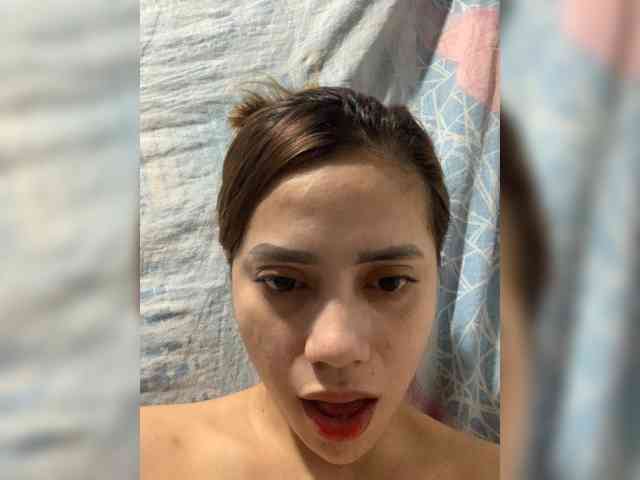 PrettyAsianLover webcam