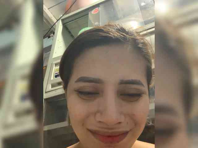 PrettyAsianLover webcam