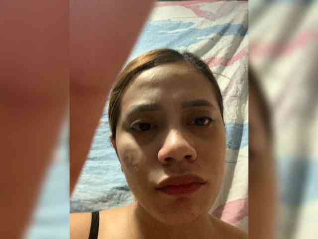 PrettyAsianLover webcam