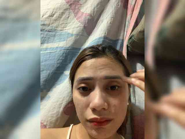 PrettyAsianLover webcam